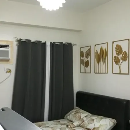 E & L Staycation At Trees Residences